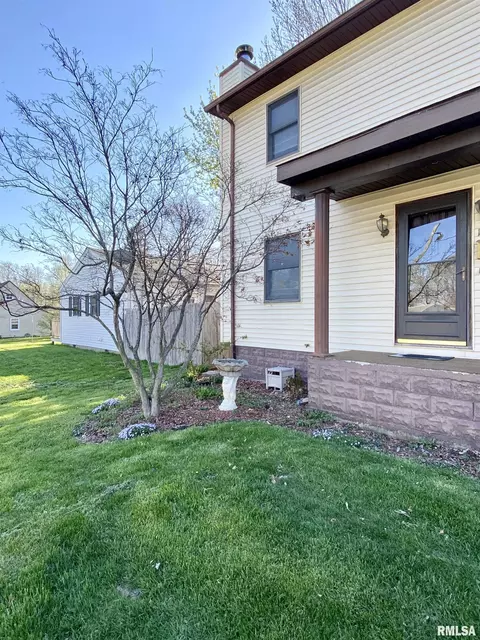 1005 Bruns Ln, Springfield, IL 62702 photo 3