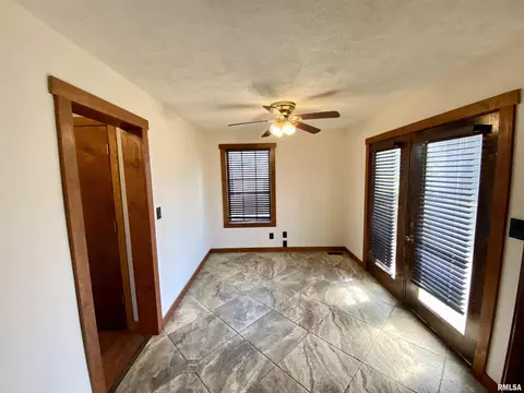 1005 Bruns Ln, Springfield, IL 62702 photo 18