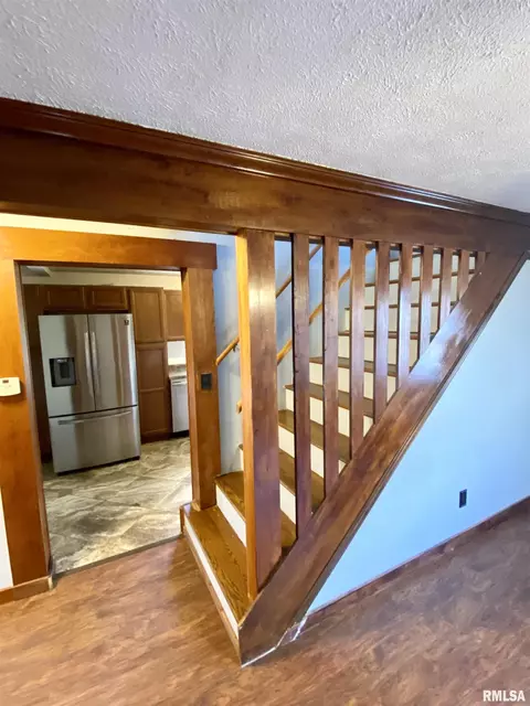 1005 Bruns Ln, Springfield, IL 62702 photo 5