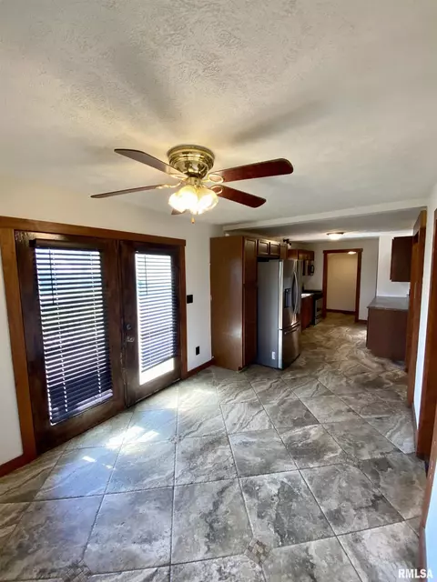 1005 Bruns Ln, Springfield, IL 62702 photo 21