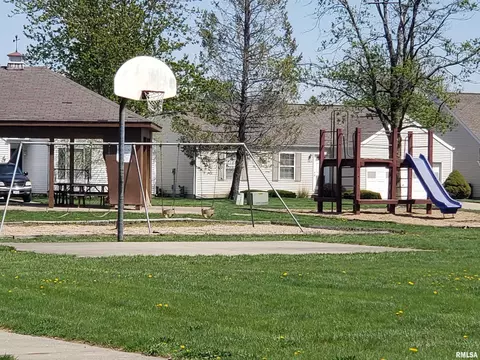 4008 Hoffman Dr, Springfield, IL 62707 photo 13