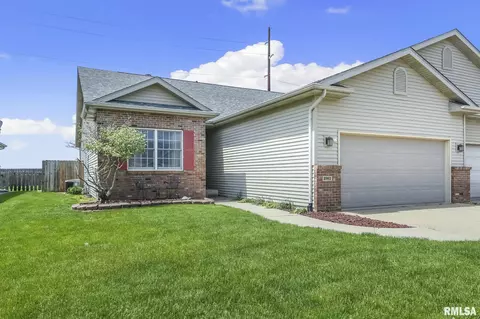 2911 Cronin Dr, Springfield, IL 62711
