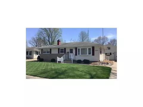 3309 Moorgate Dr, Springfield, IL 62703