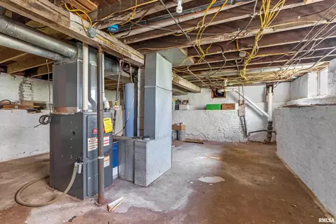 604 S Kickapoo St, Lincoln, IL 62656 photo 34