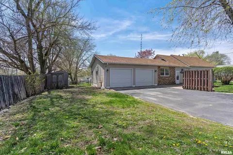 604 S Kickapoo St, Lincoln, IL 62656 photo 38