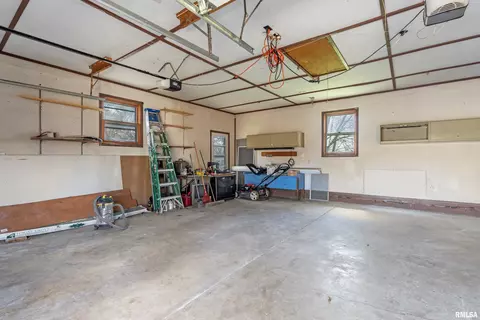 604 S Kickapoo St, Lincoln, IL 62656 photo 35