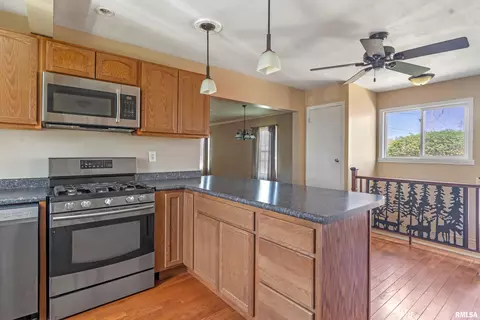 604 S Kickapoo St, Lincoln, IL 62656 photo 20