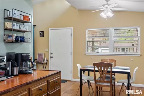 912 Greenview Dr, Springfield, IL 62704 photo 19