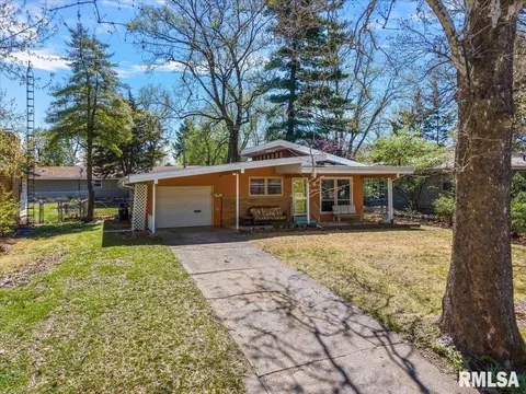 912 Greenview Dr, Springfield, IL 62704 photo 4
