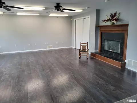 999 Riddle Hill Rd, Springfield, IL 62711 photo 16