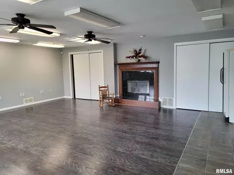 999 Riddle Hill Rd, Springfield, IL 62711 photo 17