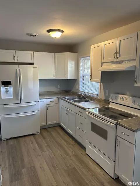 1829 Stonehenge Rd, Springfield, IL 62702 photo 6