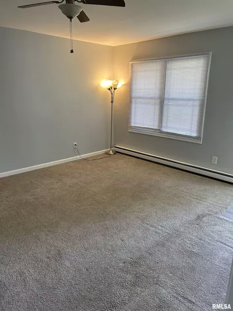 1829 Stonehenge Rd, Springfield, IL 62702 photo 2