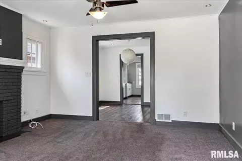 2417 S 6th St, Springfield, IL 62703 photo 6