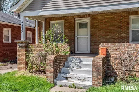 2417 S 6th St, Springfield, IL 62703 photo 4