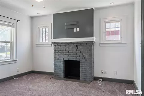2417 S 6th St, Springfield, IL 62703 photo 7
