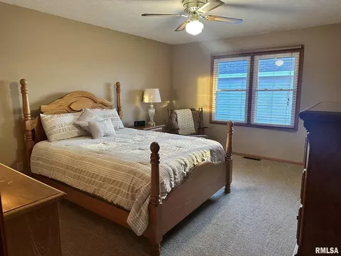 4525 Venetian Dr, Springfield, IL 62703 photo 4