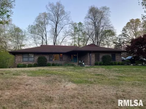 4017 Boskydell Rd, Carbondale, IL 62903