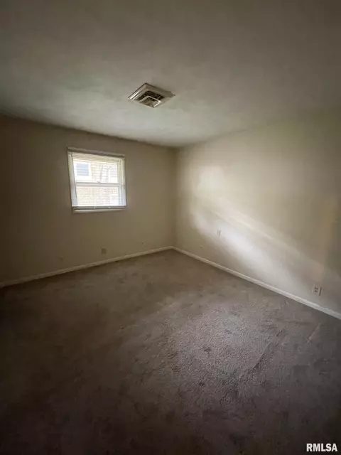 1717 S Douglas Ave, Springfield, IL 62704 photo 10