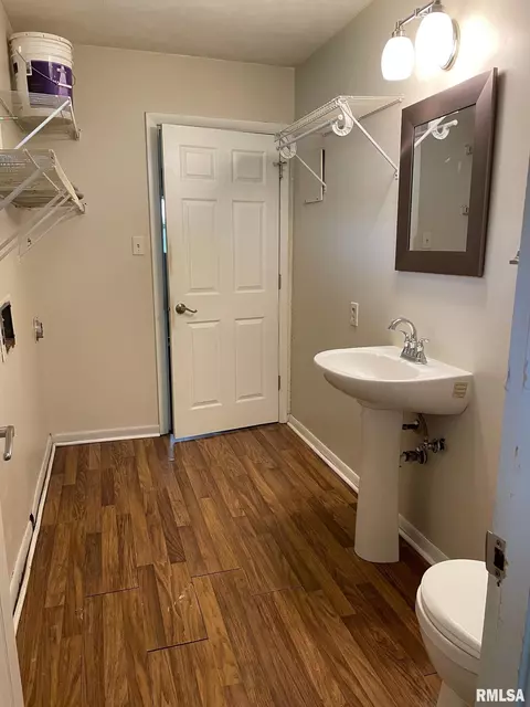 1717 S Douglas Ave, Springfield, IL 62704 photo 14