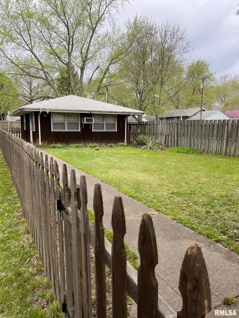 1717 S Douglas Ave, Springfield, IL 62704 photo 16