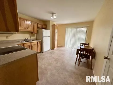 1912 Stonehenge Rd, Springfield, IL 62702 photo 10