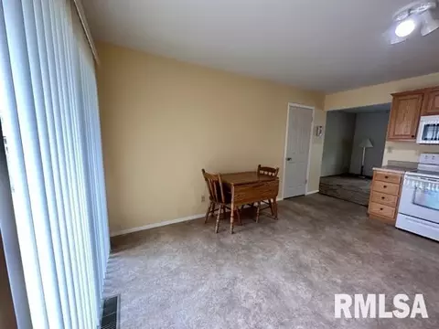 1912 Stonehenge Rd, Springfield, IL 62702 photo 11