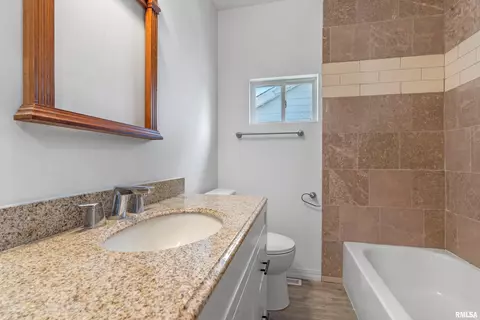 2420 S 5th St, Springfield, IL 62703 photo 14