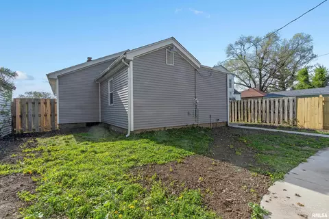 2420 S 5th St, Springfield, IL 62703 photo 24
