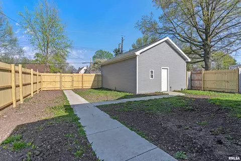 2420 S 5th St, Springfield, IL 62703 photo 23