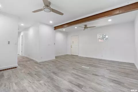2420 S 5th St, Springfield, IL 62703 photo 5