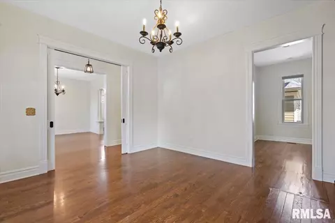 630 N 5th St, Springfield, IL 62702 photo 12