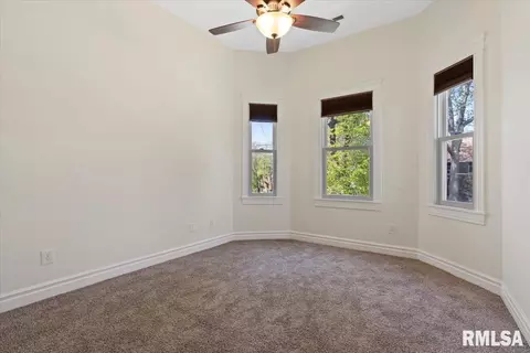 630 N 5th St, Springfield, IL 62702 photo 32