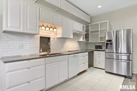 630 N 5th St, Springfield, IL 62702 photo 17