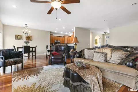 4841 Key West Ln, Springfield, IL 62711 photo 3