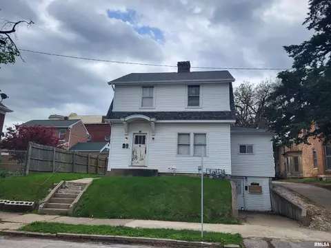 822 Spring St, Quincy, IL 62301
