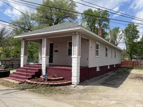1301 N 9th St, Springfield, IL 62702