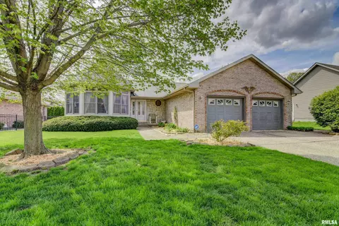 3005 Sequoia Dr, Springfield, IL 62712 photo 2