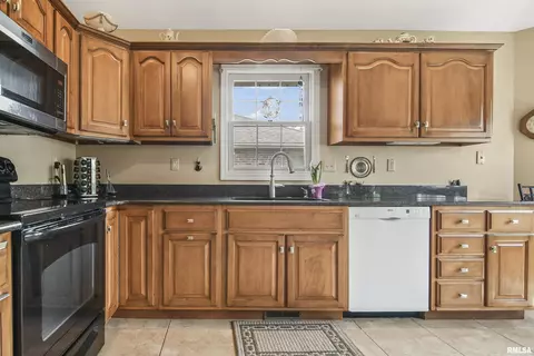 3005 Sequoia Dr, Springfield, IL 62712 photo 16