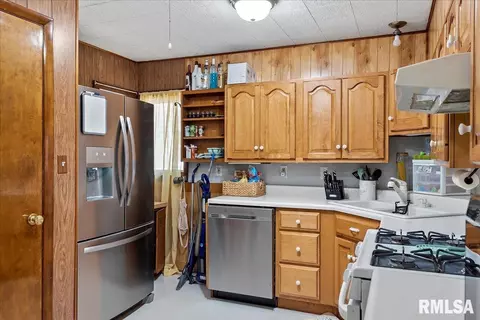 3518 Stanton St, Springfield, IL 62703 photo 17