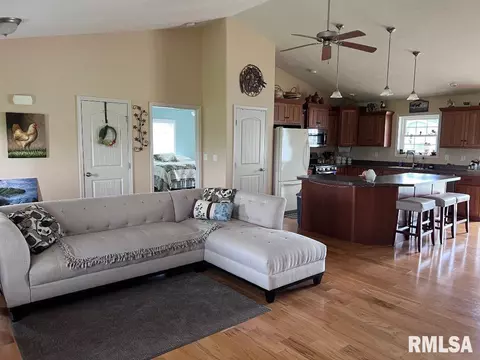 3287 White Timber Rd, Springfield, IL 62712 photo 18