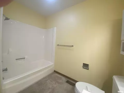 3304 Kimberly Dr, Springfield, IL 62704 photo 18