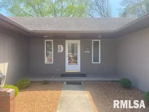 3304 Kimberly Dr, Springfield, IL 62704 photo 2