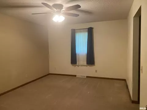 3304 Kimberly Dr, Springfield, IL 62704 photo 25
