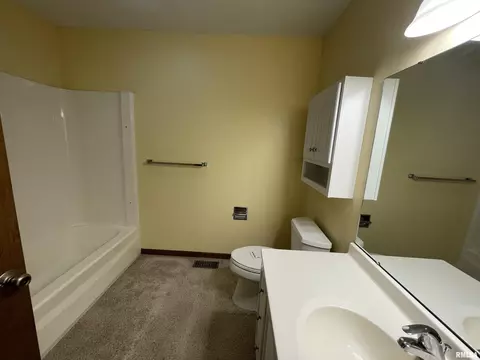 3304 Kimberly Dr, Springfield, IL 62704 photo 31