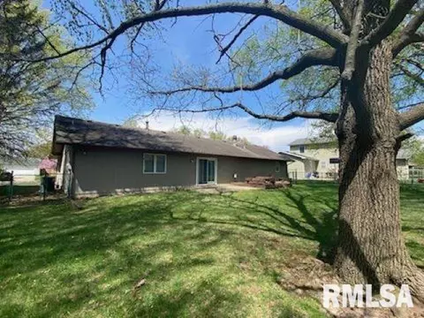 3304 Kimberly Dr, Springfield, IL 62704 photo 5