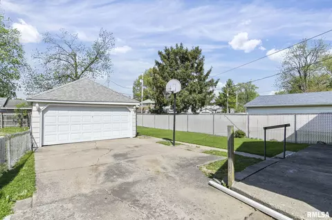 2165 S 12th St, Springfield, IL 62703 photo 23