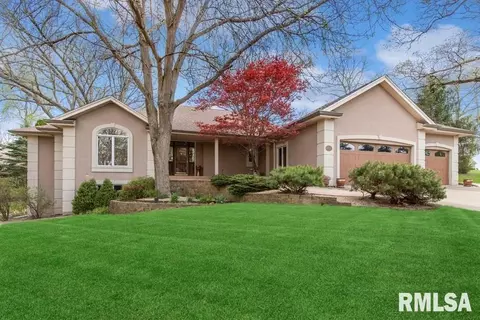 679 Goodsill Dr, East Galesburg, IL 61430