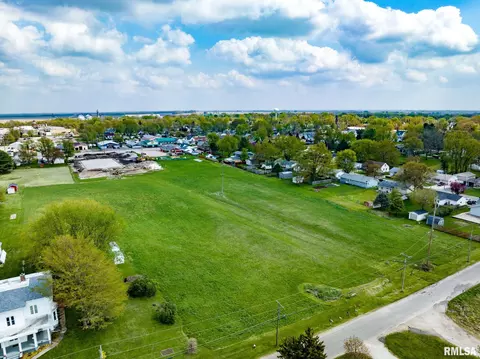 000 N Fearing Ave, Abingdon, IL 61410