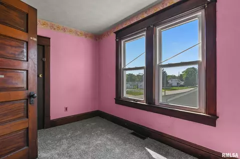 831 N Milton Ave, Springfield, IL 62702 photo 25